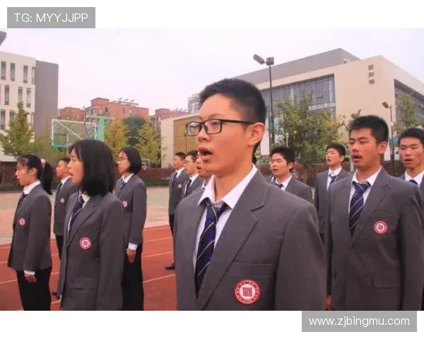 足球明星尊重国旗的精神与责任感彰显体育道德的重要性